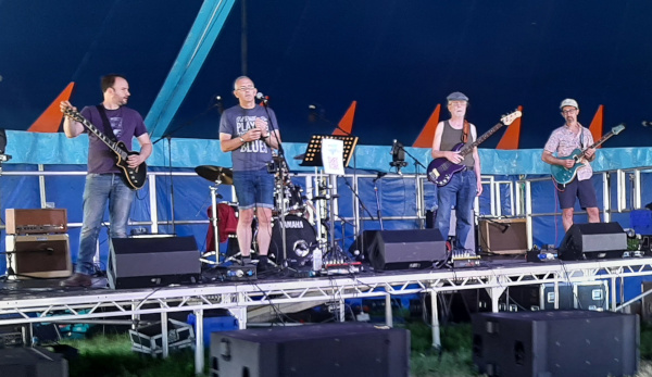 Portway Blues Band are Mark on vocals and harmonica, Andy on guitar, Tim on guitar, Paul on drums and Pete on bass and vocals
